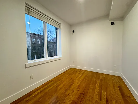 Rented by Pear NYC LLC | media 6