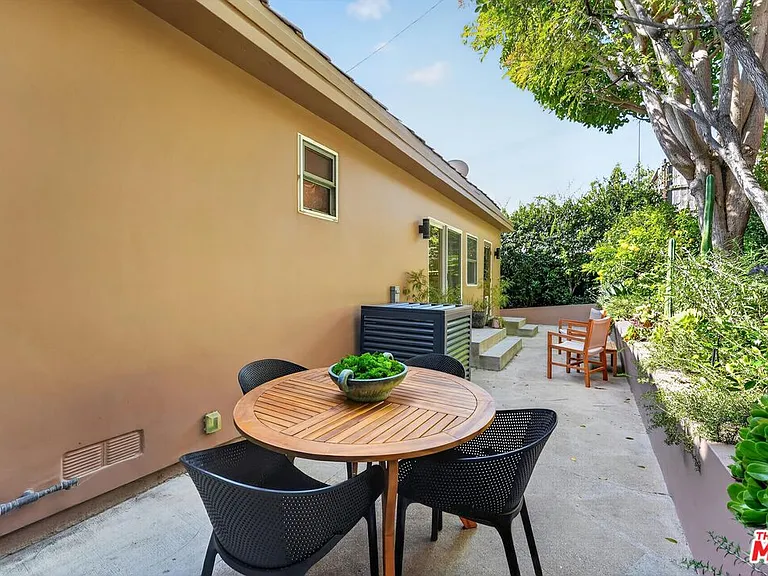 1515 Rendall Pl — Photo 37
