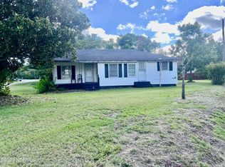 211 Tucker St, Grifton, NC 28530