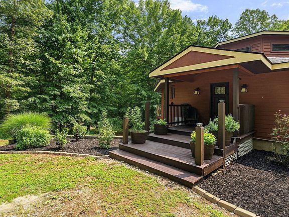4th image of 3686 Sandy Creek Rd