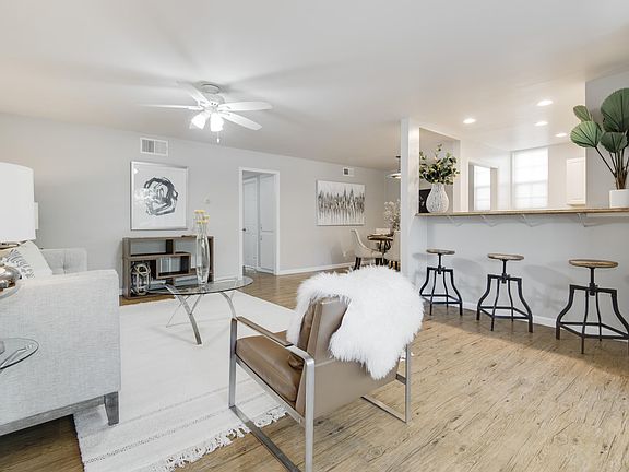5th image of 31579 Lindero Canyon Rd Unit 6