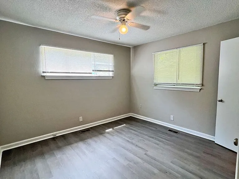 409 Donaldson Rd — Photo 12