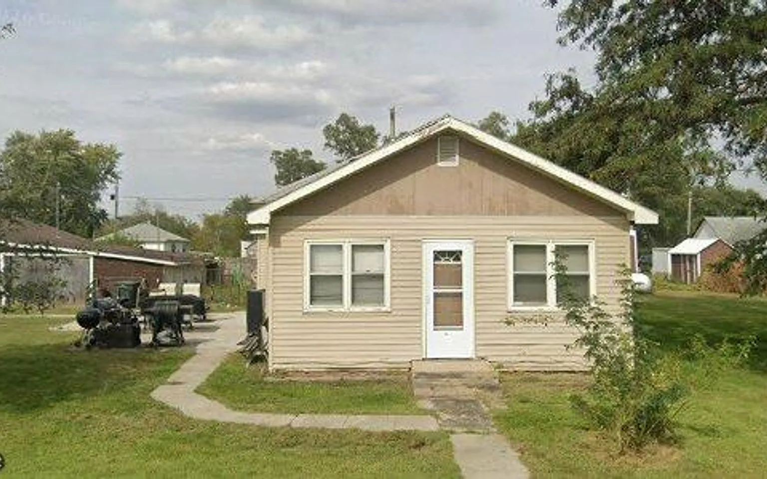 Rent to Own 303 E Palmer St, Modale, IA — Photo 1