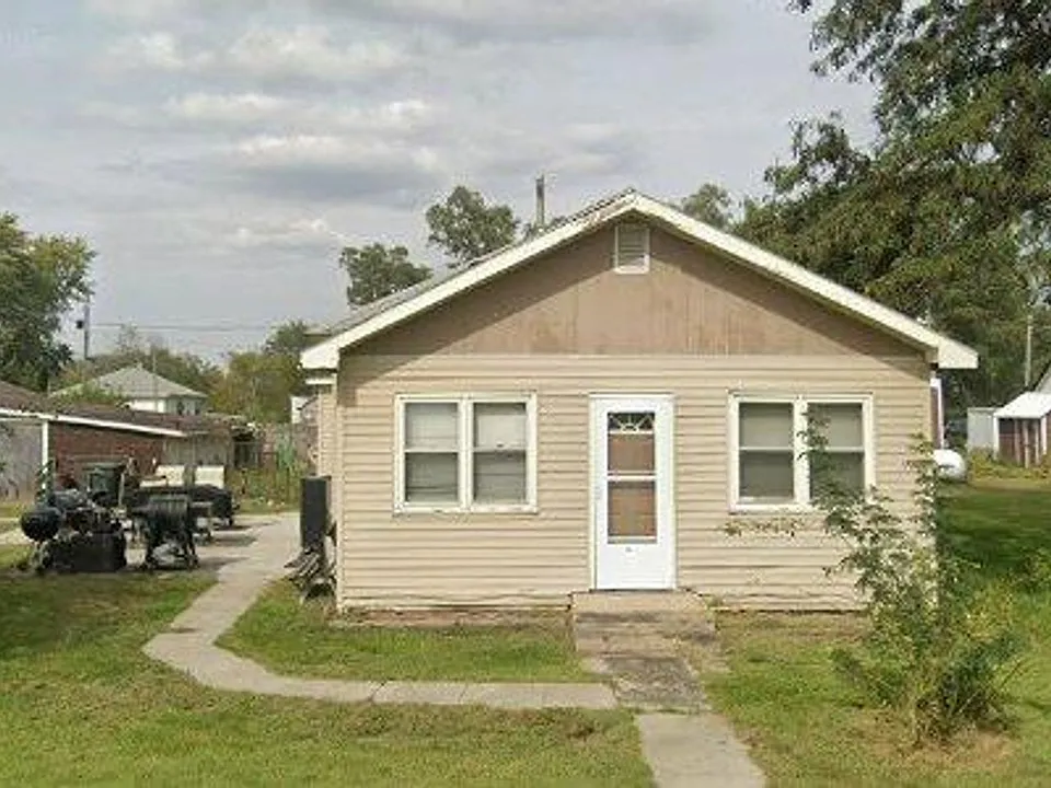303 E Palmer St