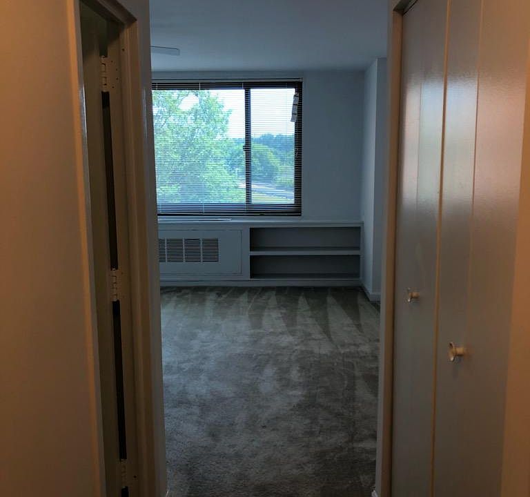 1st image of 1011 Arlington Blvd #S227