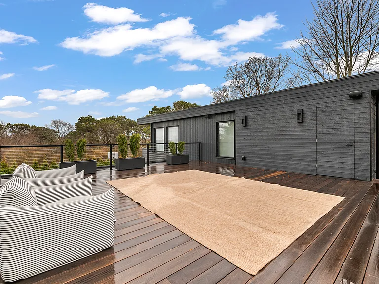 307 Montauk Hwy — Photo 43