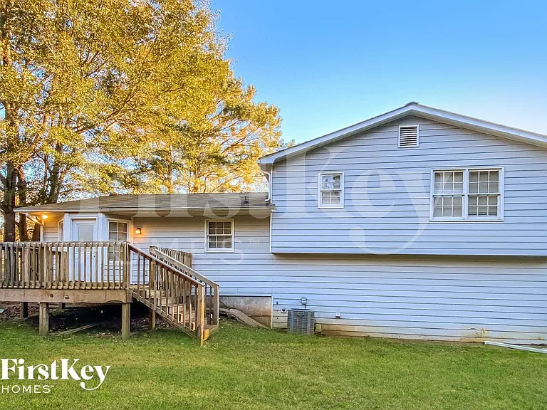 195 Freestone Dr — Photo 14