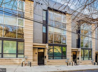 4586 Silverwood St, Philadelphia, PA 19127