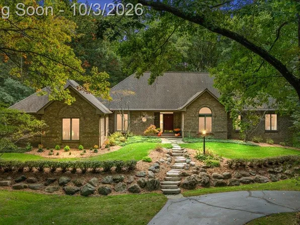 7529 Bitterbush, Clarkston, MI 48348