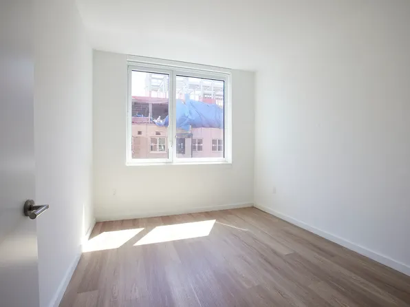 266 W 96th St, New York, NY