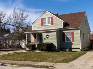 15301 Maplewood Ave, Maple Heights, OH 44137