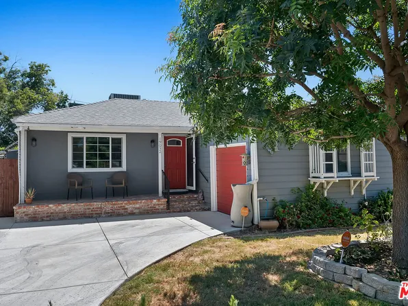 19032 Schoolcraft St, Reseda, CA 91335