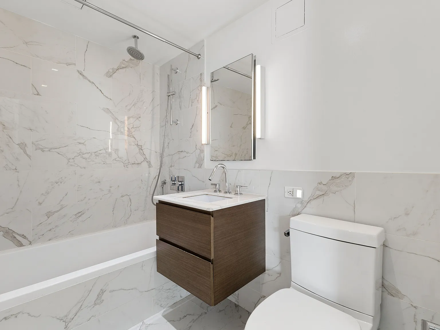 325 Lexington Avenue — Photo 4