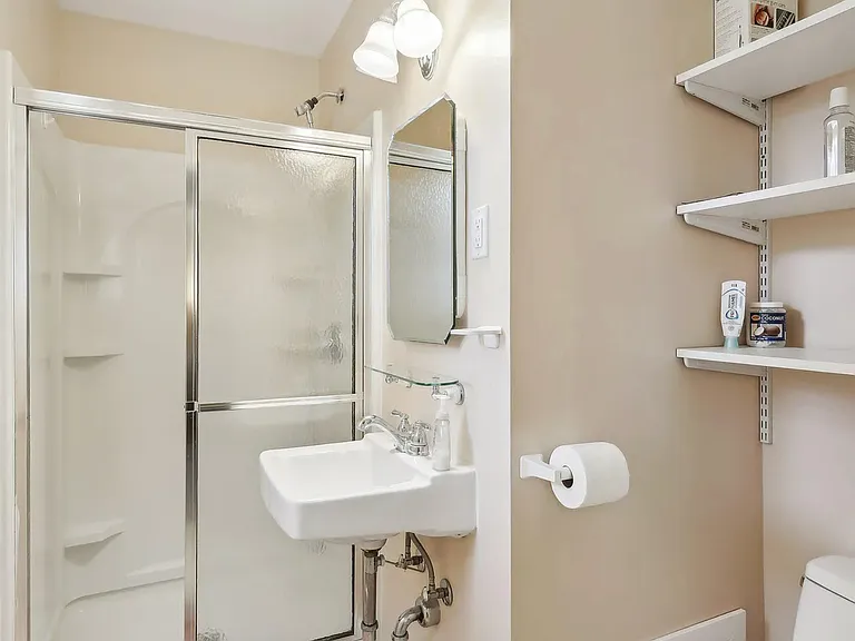 11 Knollwood Dr — Photo 17