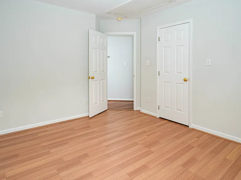 200 Stablegate Dr — Photo 31