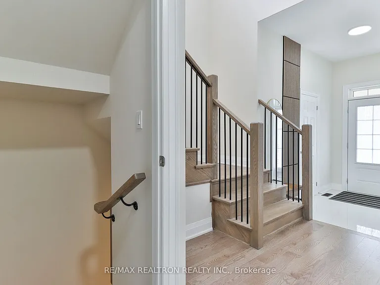 15 George Ellis Dr — Photo 3