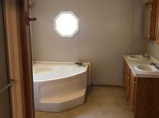 8292 Feather Holw, Fenton, MI 48430