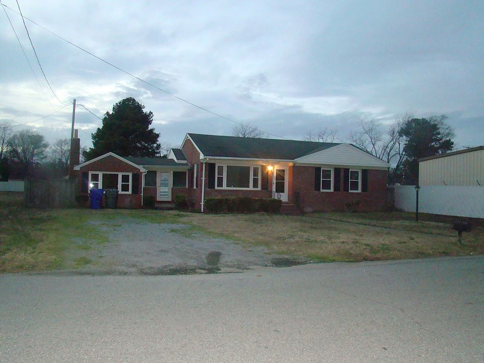 1st image of 109 Palmyra Dr