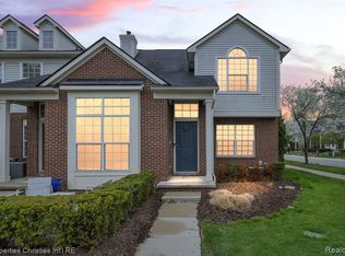 16204 Caitlin Cir, Walled Lake, MI 48390