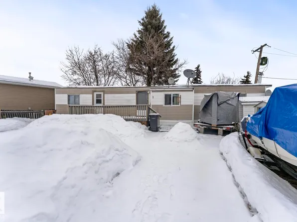 5612 53rd Ave #1, Cold Lake, AB T9M 1C9