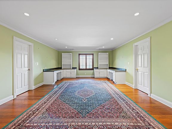 42nd image of 1511 Carroll Ln