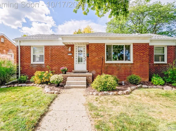 6384 Buckingham Ave, Allen Park, MI 48101