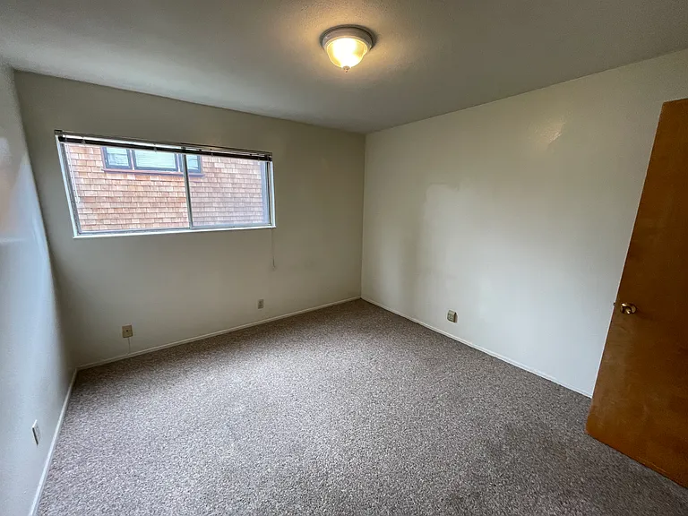 1622 Milvia St #3 — Photo 6
