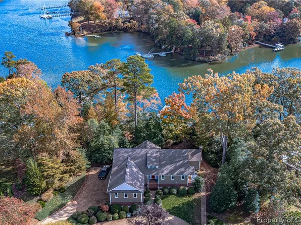 40 Oyster Point, White Stone, VA 22578