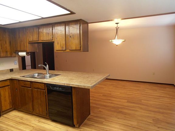 4th image of 3103 E Delta Ave