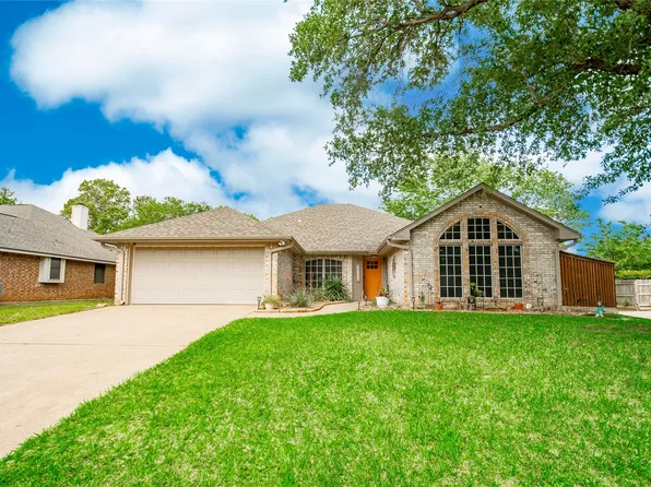 4990 Wolf Creek Trl, Flower Mound, TX 75028