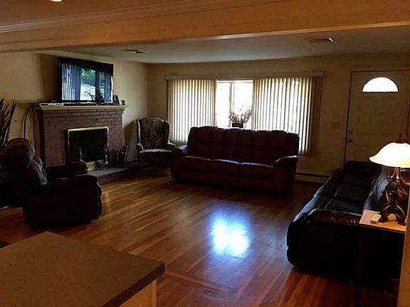 5th image of 103 Homewood Ave