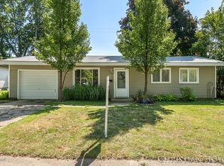 1698 Herrick Ave NE, Grand Rapids, MI 49505