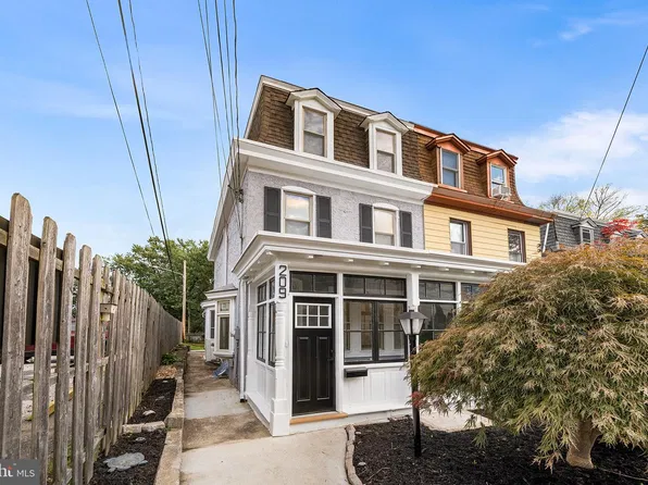 209 Harry St, Conshohocken, PA 19428