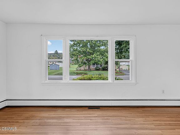 5th image of 88 Maple St