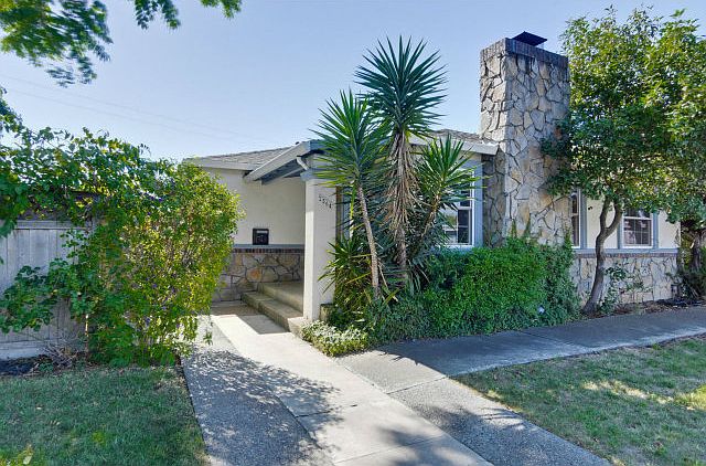 1st image of 2564 Pioneer Ave