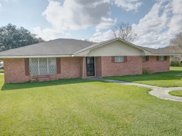 102 Saint Anthony St, Raceland, LA 70394
