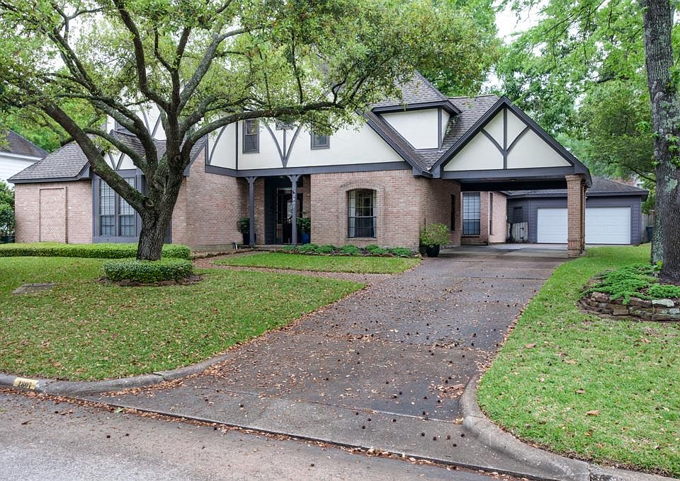 1st image of 2807 Forest Garden Dr
