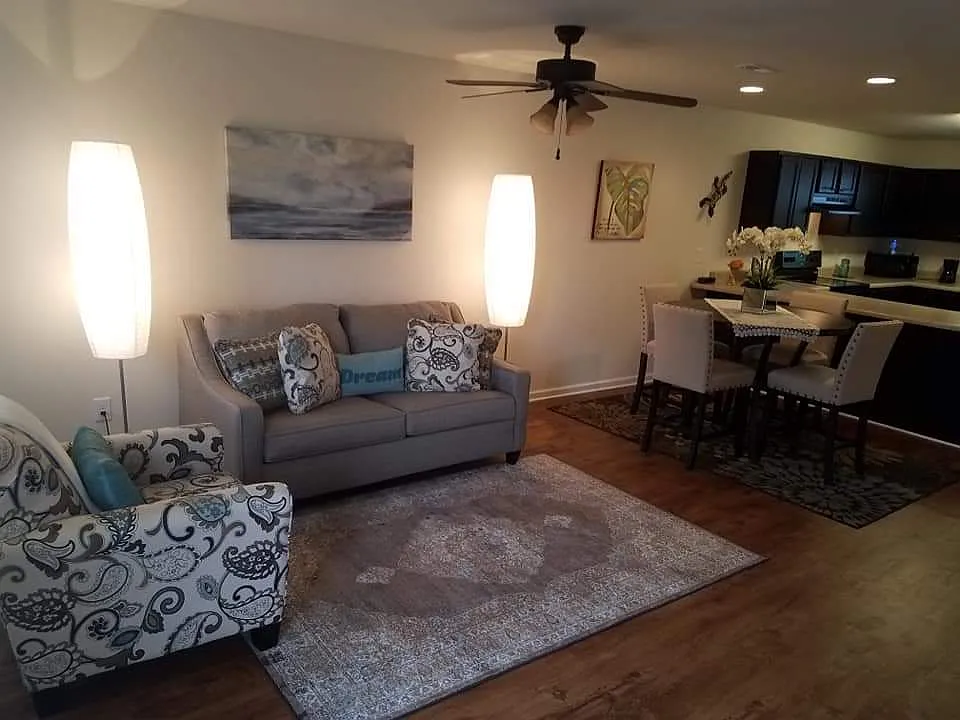 2 bed, 2.5 bath, 1200 sqft, $1,400 — Photo 3
