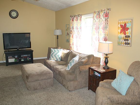 5th image of 5977 Wysteria Ct