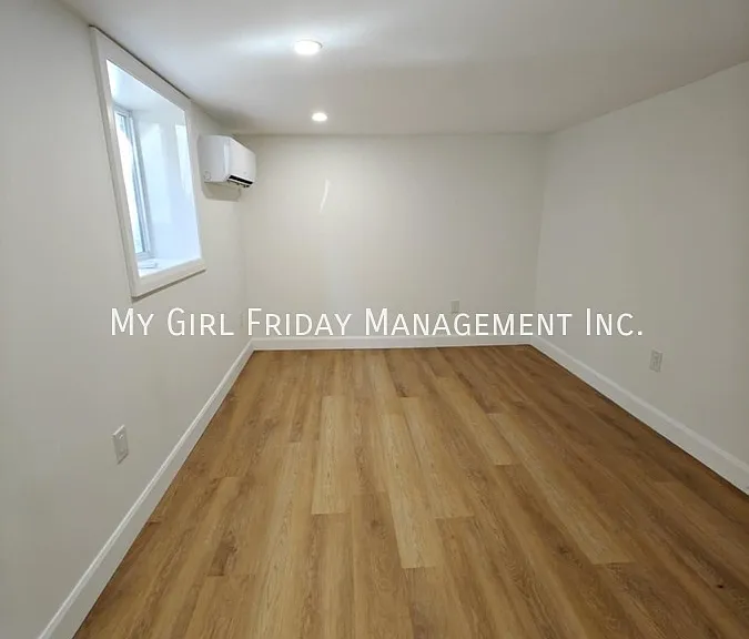 156 Cedar St S #2 — Photo 13