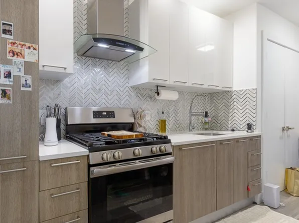 2222 Ocean Avenue image 1 of 11