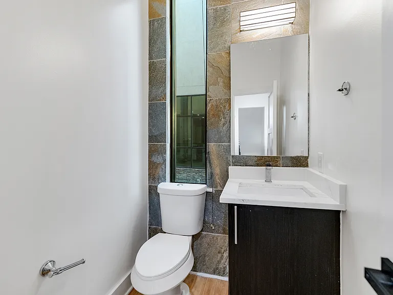 3200 Thomas Ave — Photo 41