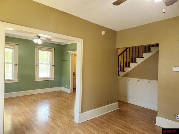 5th image of 413 W Nassau St