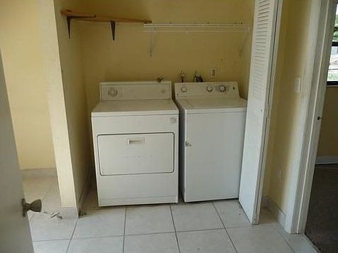 5th image of 4370 SW 22nd Ct