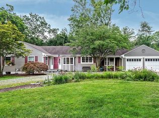 234 Pine Rd, Briarcliff Manor, NY 10510