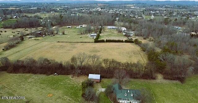 1st image of Dixon Farm Rd