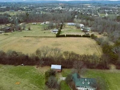 Dixon Farm Rd, Walland, TN, 37886