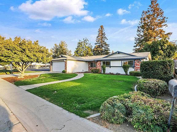 2nd image of 1313 W Evergreen Ct
