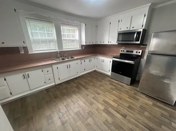 753 Center St, West Columbia, SC 29169