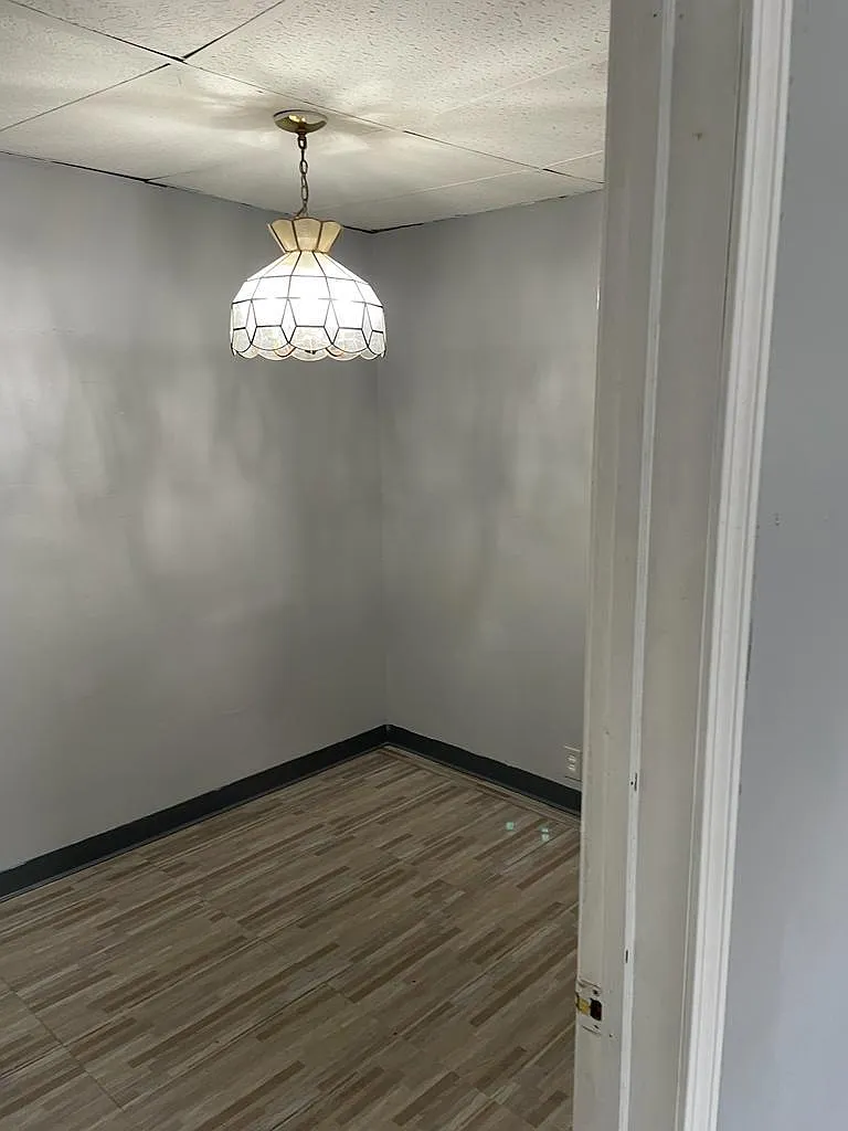 3 bed, $1,800 — Photo 4